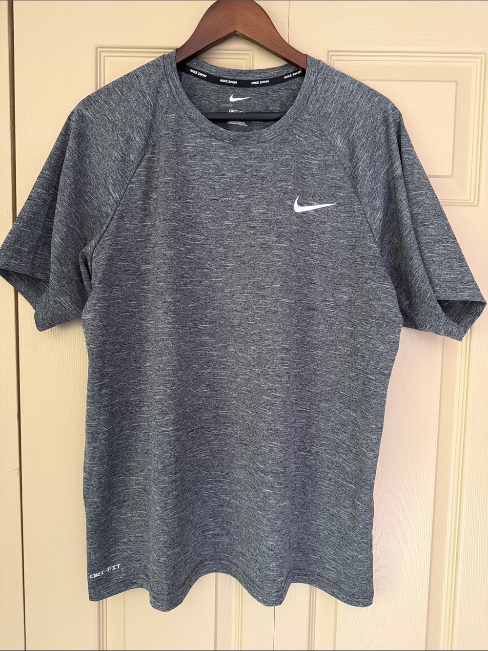 Nike Dri-Fit Swim Tee Size XL Grey UPF 40